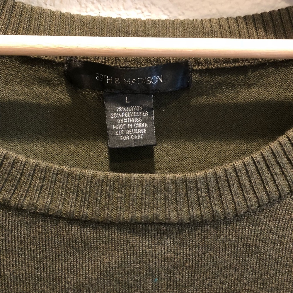 Sweater - Picture 3 of 4